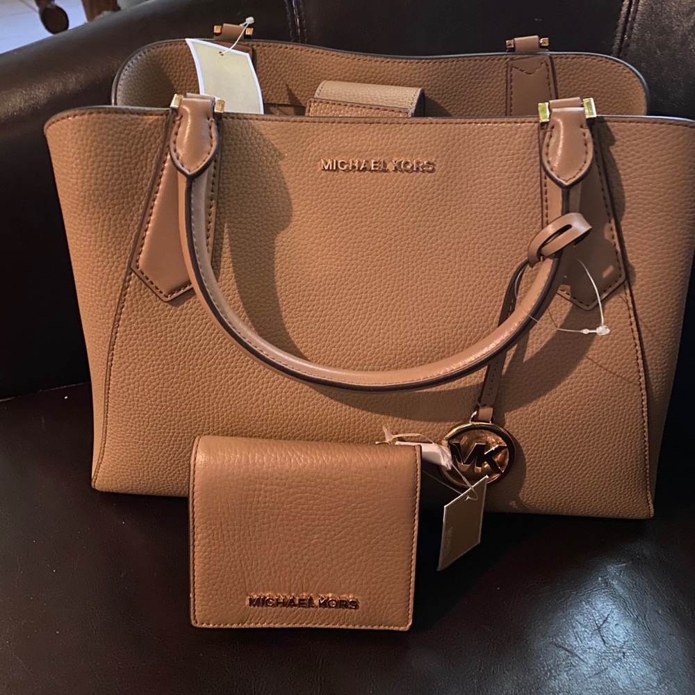 Michael Kors purse&wallet set